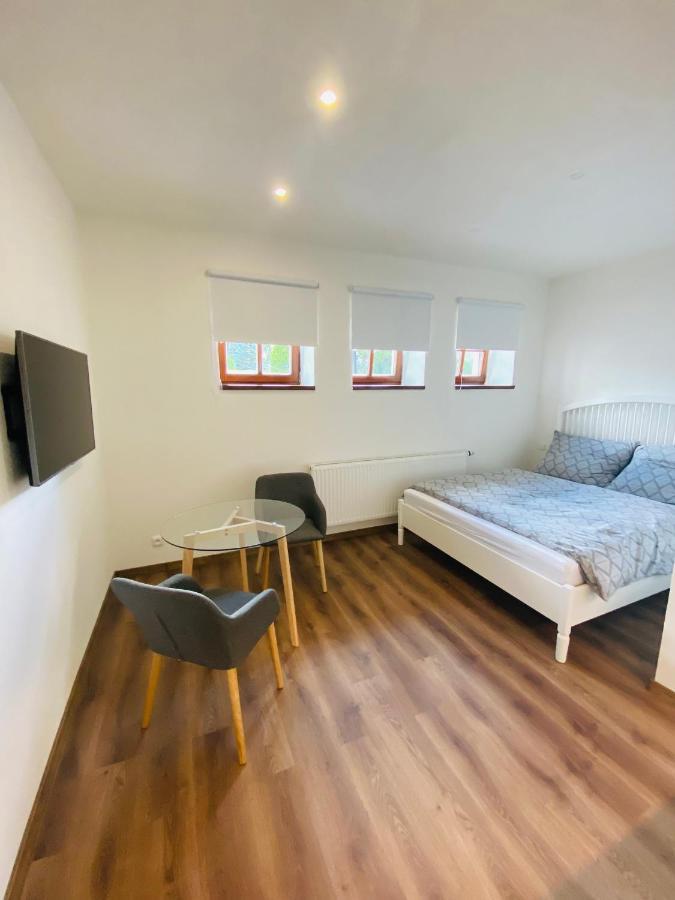 Apartmány V uličce Frymburk Exterior foto