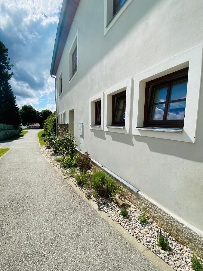 Apartmány V uličce Frymburk Exterior foto